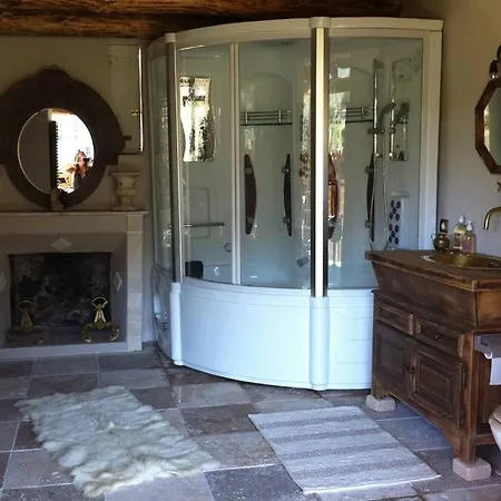 Little Azzedda maison corse pour 2 avec hammam et jacuzzi *